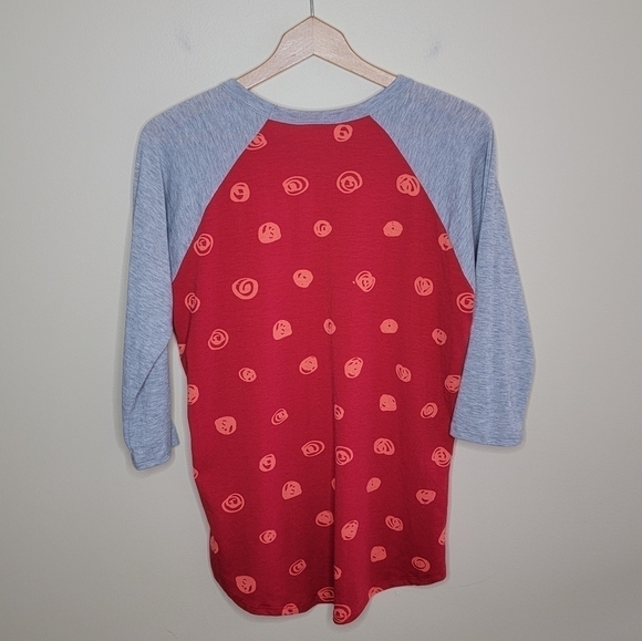 LuLaRoe | Red Dot Print Randy 3/4 Sleeve Raglan Tee Size Medium - Picture 2 of 5